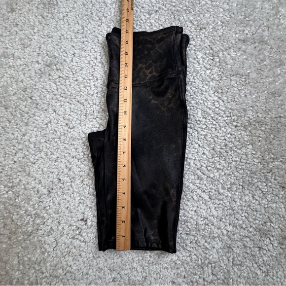 Spanx Faux Leather Leopard Print Black Bike Shorts. Medium FLAW - Picture 9 of 12